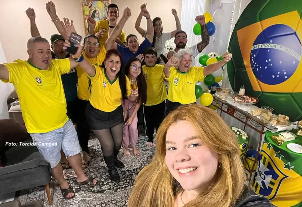  Torcedores comemoram primeira vitória do Brasil na Copa 2026