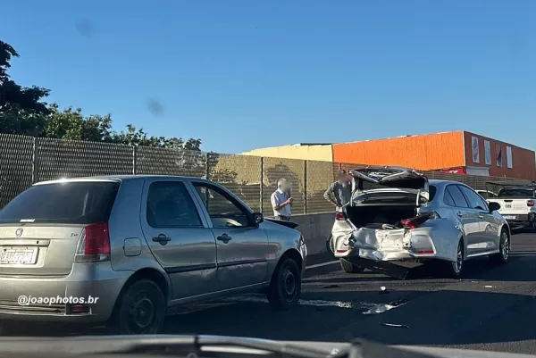 Operação Tiradentes começa com acidente em Marília