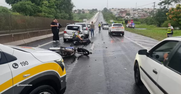 Motociclista fica gravemente ferido em engavetamento na rodovia do Contorno em Marília 