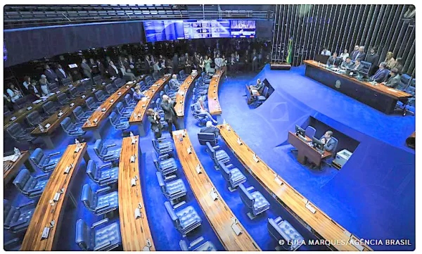 Votos ao Senado exigem atenção redobrada do eleitor