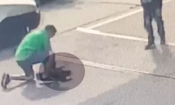 Cãozinho caramelo sofre infarto, é salvo por frentista e depois volta para agradecer. Veja o vídeo!