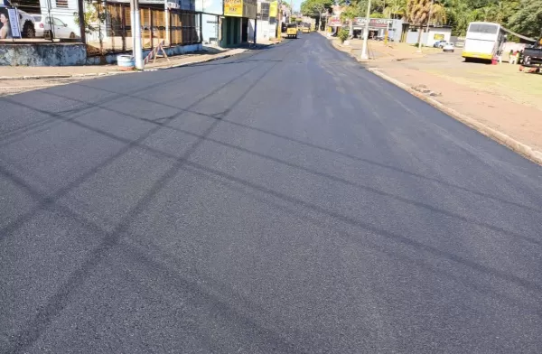 Asfalto novo: avenida João Ramalho é recapeada e sinalizada