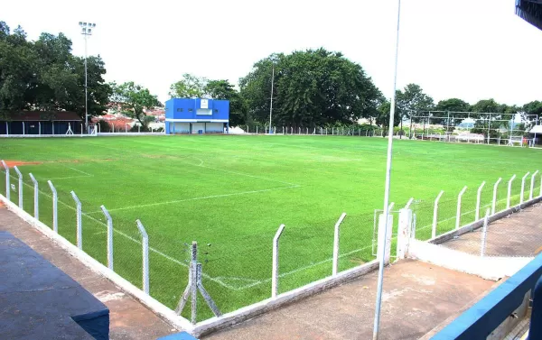 Estádio “Mineirão” é revitalizado e recebe melhorias em Marília