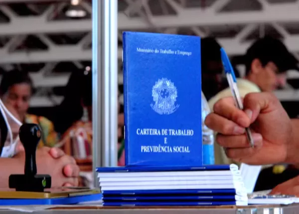 PAT Marília oferece 46 vagas de emprego em 25 diferentes funções