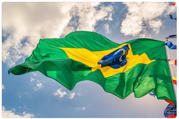 Direita domina Brasil nas urnas e Lula tem pior votação desde 1998