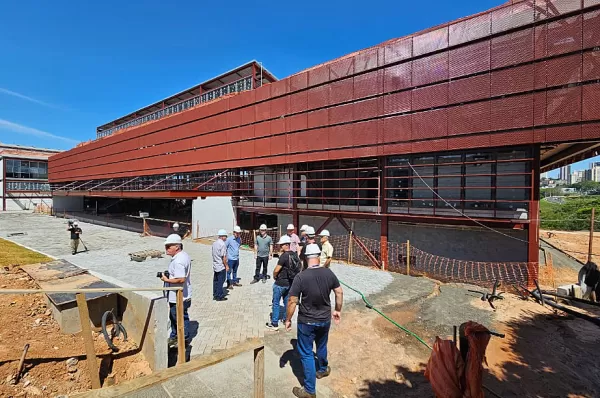Sesc mostra avanço de obras em Marília e fase final de construção