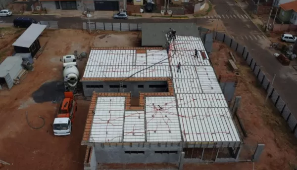 Fernando Itapuã amplia investimento na saúde em Quintana com avanço das obras de nova USF 