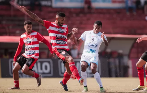 Tropeço contra o Linense custa a liderança ao MAC na Copa Paulista