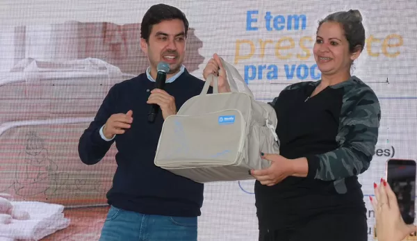 Programa Mãe Mariliense começa a distribuir bolsas de maternidade para gestantes