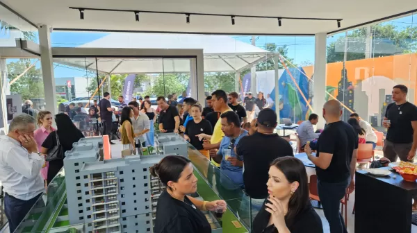 Sucesso imediato faz Urban Esmeraldas repetir plantão de reserva neste domingo