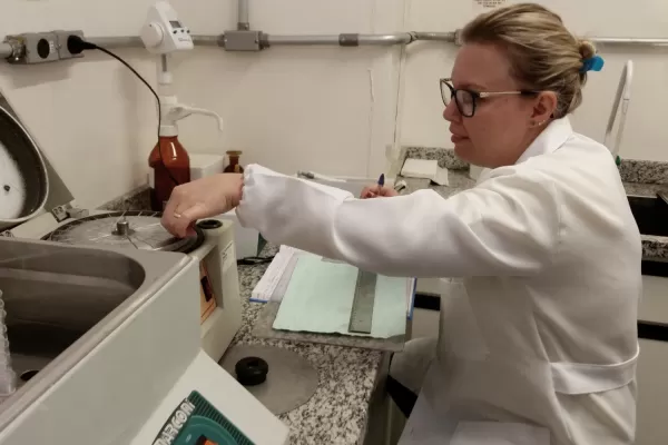 Alunos da Fatec Marília contribuem para saúde infantil com análise de leite humano