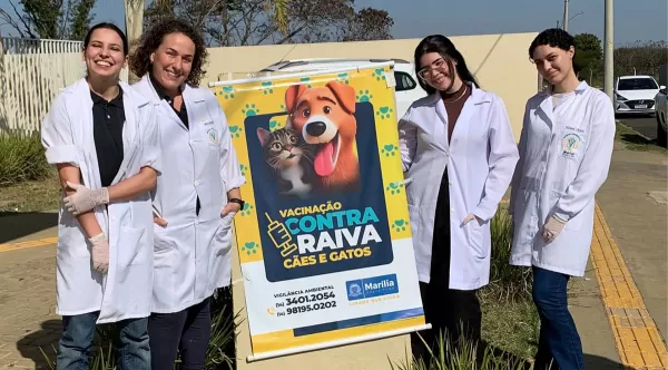 Acadêmicos da Medicina Veterinária da Unimar reforçam campanha de vacinação antirrábica em parceria com a Prefeitura de Marília