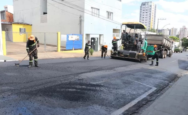 Prefeitura avança com o programa de recape de vias públicas em Marília