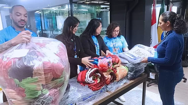 Campanha do Agasalho: ACIM faz doação de cobertores, mantas e roupas