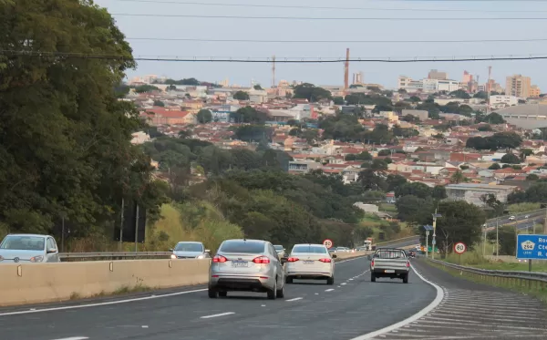 Polícia Rodoviária reforça fiscalização nas estradas durante o feriadão; veja os cuidados