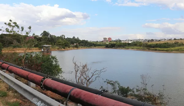 Sem chuva há mais de 70 dias, DAEM pede à população de Marília que economize água