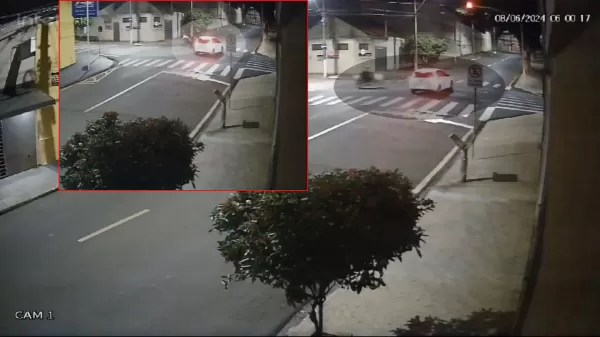 Polícia procura motorista de carro que fugiu após causar acidente em Marília