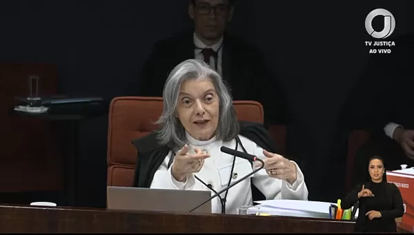 STF tem maioria para condenar Bolsonaro e outros sete réus