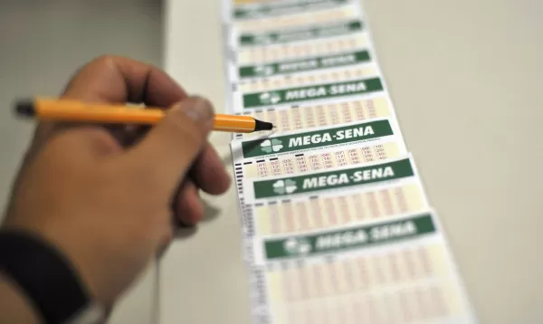 Mega-Sena acumula de novo e próximo sorteio será antecipado