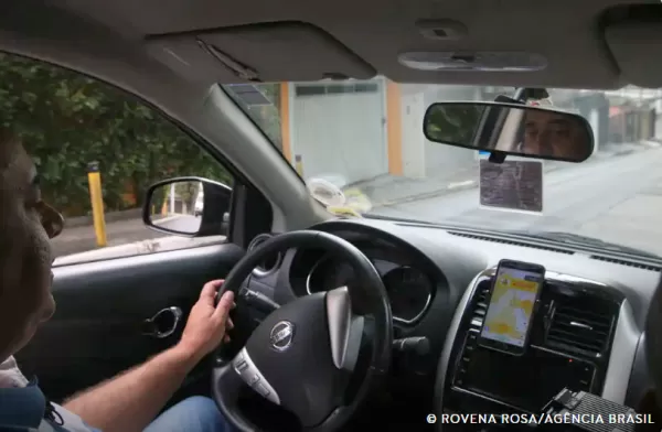 Corridas por aplicativos terão que detalhar custos