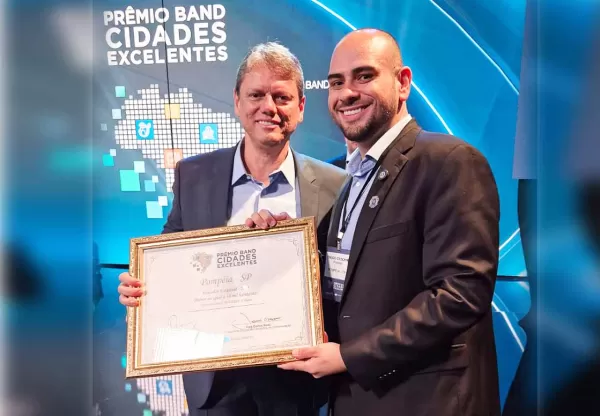 Pompeia conquista o Prêmio Band Cidades Excelentes 2025 na categoria Infraestrutura e Mobilidade Urbana 
