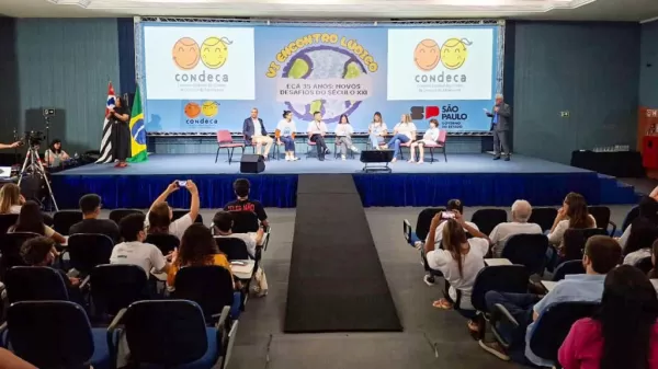 Adolescentes de Marília participam de encontro estadual dos Direitos da Criança e do Adolescente