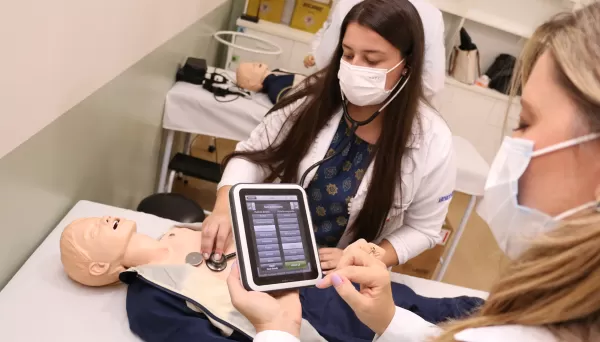 Últimos dias para inscrições no curso técnico em Enfermagem da Unimar