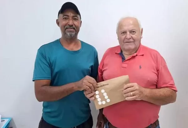 Coletor de recicláveis de Tupã encontra R$ 5,5 mil na rua e devolve ao dono