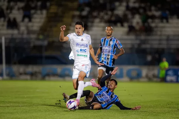 MAC garante presente de aniversário para Marília