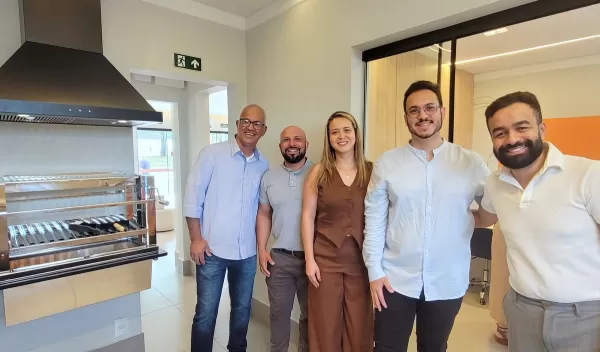 Maricoifas completa 22 anos e inaugura moderna loja em Marília