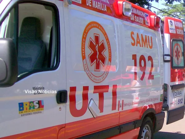 Bebê de três meses morre enquanto dormia com a mãe e irmãos num sofá em Marília