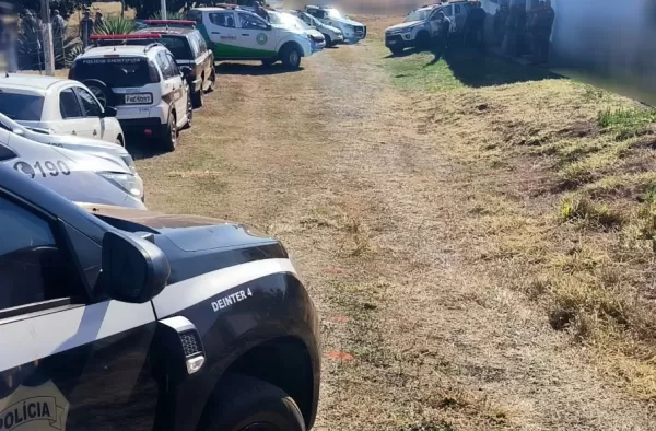 Procurado pela justiça reage à prisão e acaba morto após troca de tiros com a PM