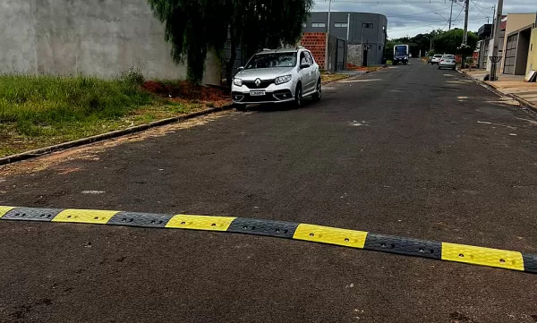 Prefeitura de Echaporã inicia Implantação de lombadas ecológicas