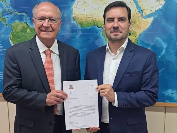 Governo federal anuncia leilão para duplicar a BR-153