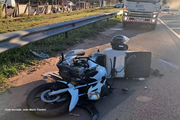 Motociclista morre após grave acidente na SP-294 