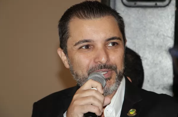 João Pinheiro afirma que está pronto para o debate decisivo na Band