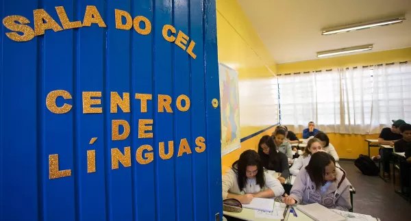 Educação abre inscrições para cursos gratuitos de idiomas