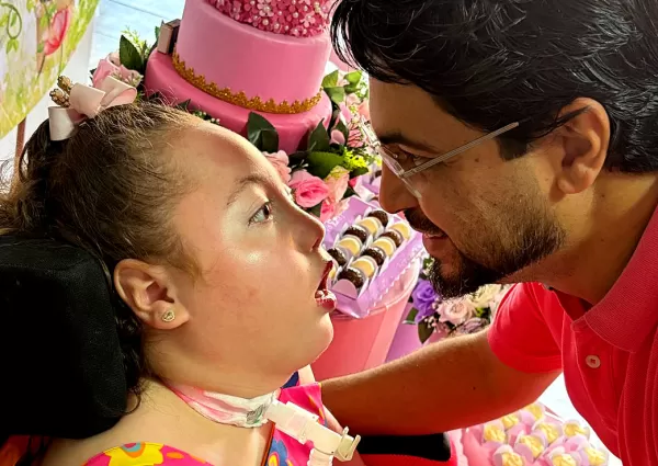 “Cada aniversário dela é um marco da minha própria reconstrução”, afirma mariliense que recomeçou a vida ao lado da filha após tragédia familiar