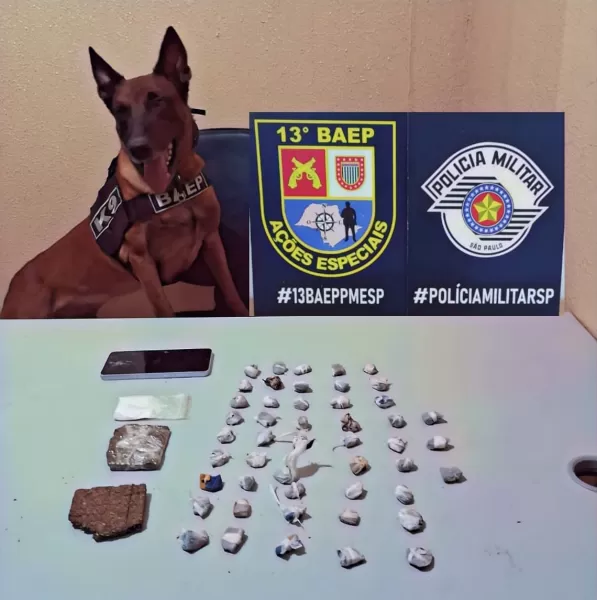 Dupla é presa pela PM vendendo drogas em boate