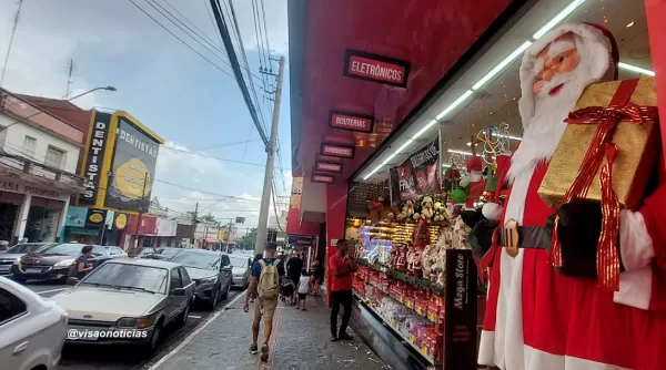 Natal em Marília: hoje é o último dia do funcionamento do comércio até às 22h