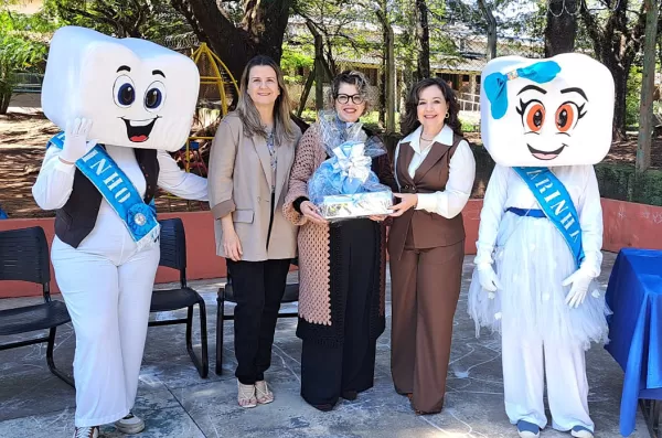 Prefeitura entrega 31.500 kits bucais para alunos das redes municipal e estadual em Marília