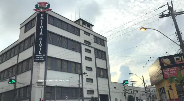 Homem alega ter comprado carro, retira de oficina e desaparece em Marília
