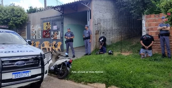 Dupla é presa pela PM em Marília dando "rolê" com moto furtada