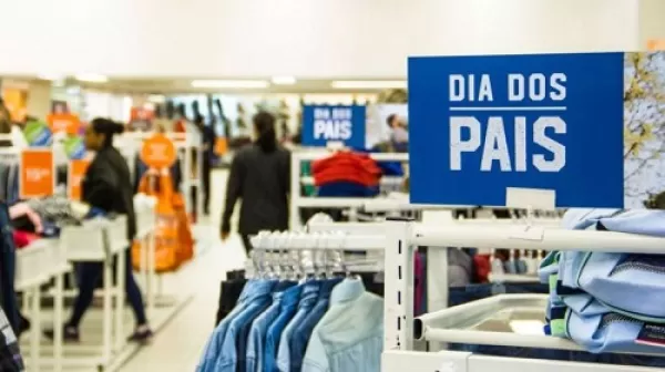Dia dos Pais: comércio de Marília abre em horário especial neste fim de semana