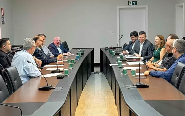 ACIM participa de encontro de dirigentes em Piracicaba