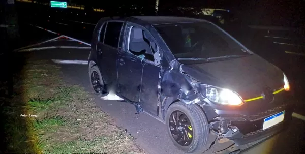 Idosa morre atropelada ao tentar cruzar a SP-294