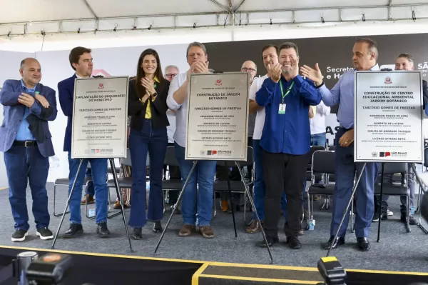 Governador Tarcísio de Freitas cumpre agenda na região 