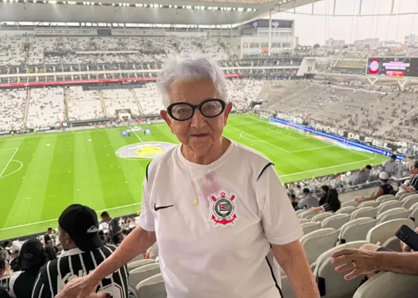 Aos 93 anos, moradora de Marília realiza sonho de uma vida: assistir ao Corinthians pela primeira vez