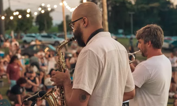 Jazz à la Rua retorna ao Ecopark neste sábado com música, arte e pôr do sol em Marília