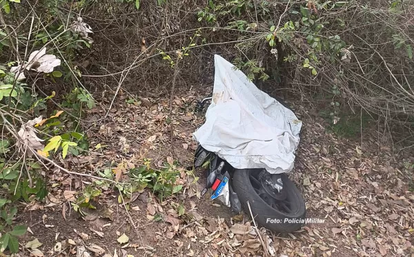 Após furto, criminosos escondem moto numa mata em Marília. Mas, PM consegue encontrá-la